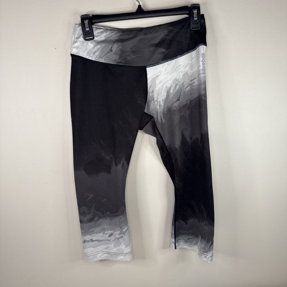 Reebok‎ High Waisted 3/4 Capri Women's Leggings Size Medium Active Workout